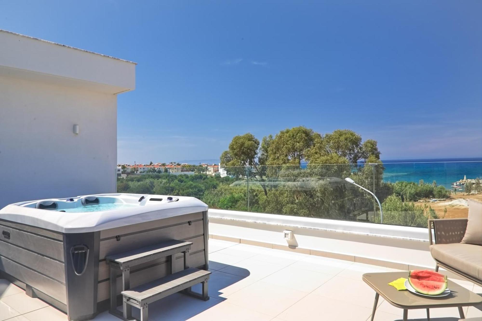 Seaview Luxury Villa Jacuzzi & Pool! 2 Min Beach Protaras Dış mekan fotoğraf
