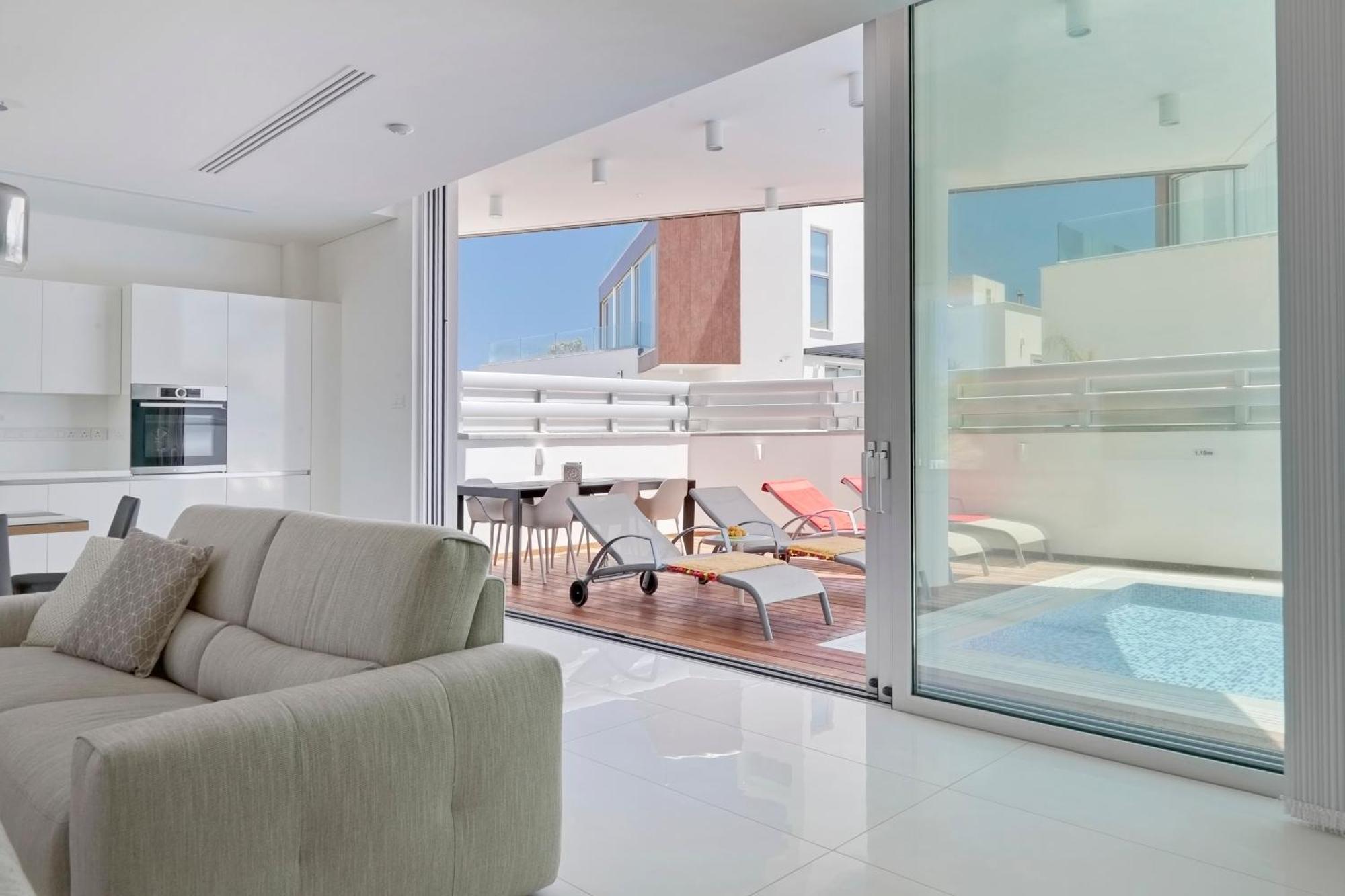 Seaview Luxury Villa Jacuzzi & Pool! 2 Min Beach Protaras Dış mekan fotoğraf